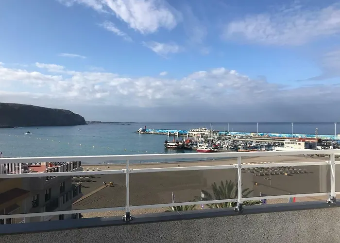 Bahia Colon 洛斯克里斯蒂亚诺斯